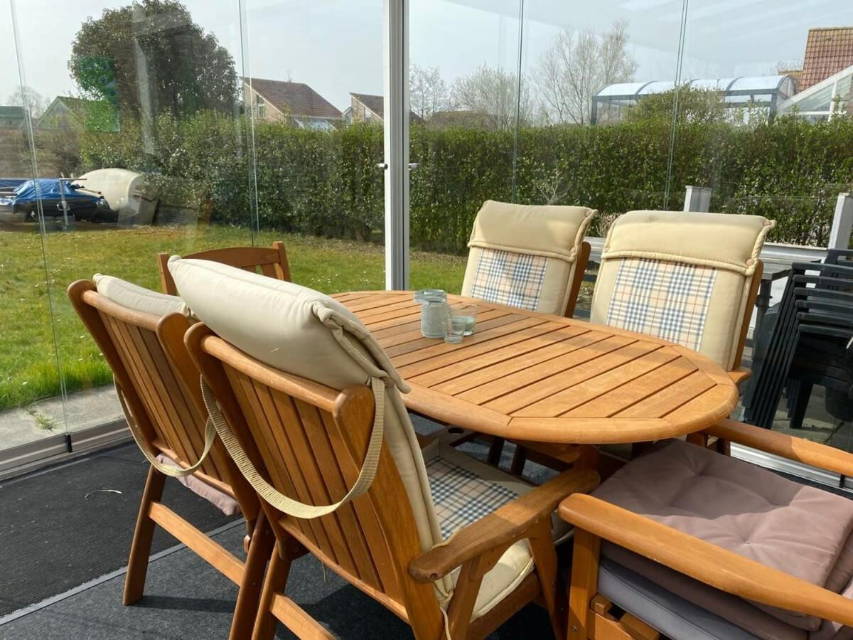 Zonnig vakantiehuis aan de Zeeuwse kust - Schelde 254 Villa Breskens Buitenkant foto